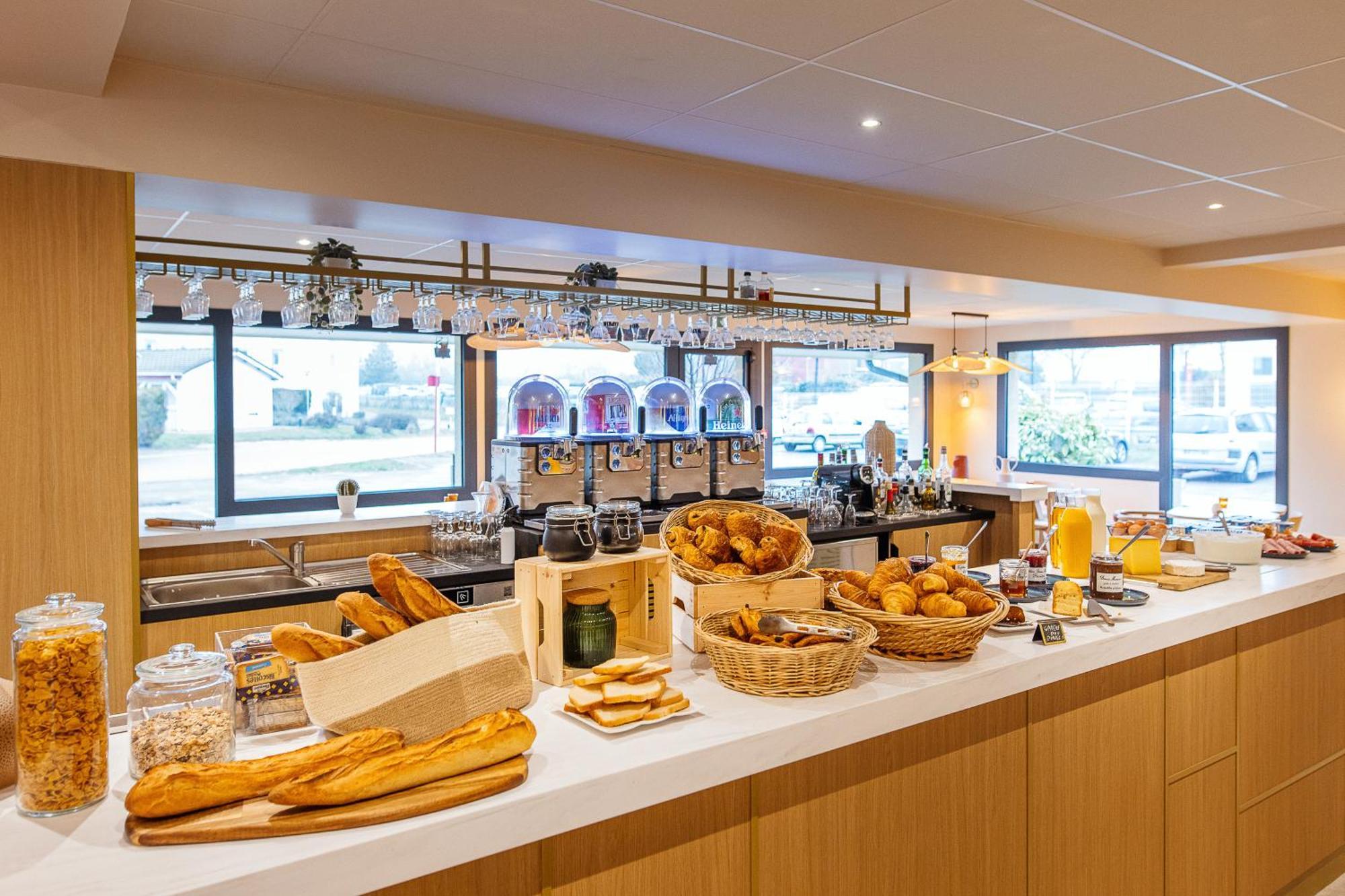 B Hotel Troyes Aeroport La Chapelle-Saint-Luc Ngoại thất bức ảnh