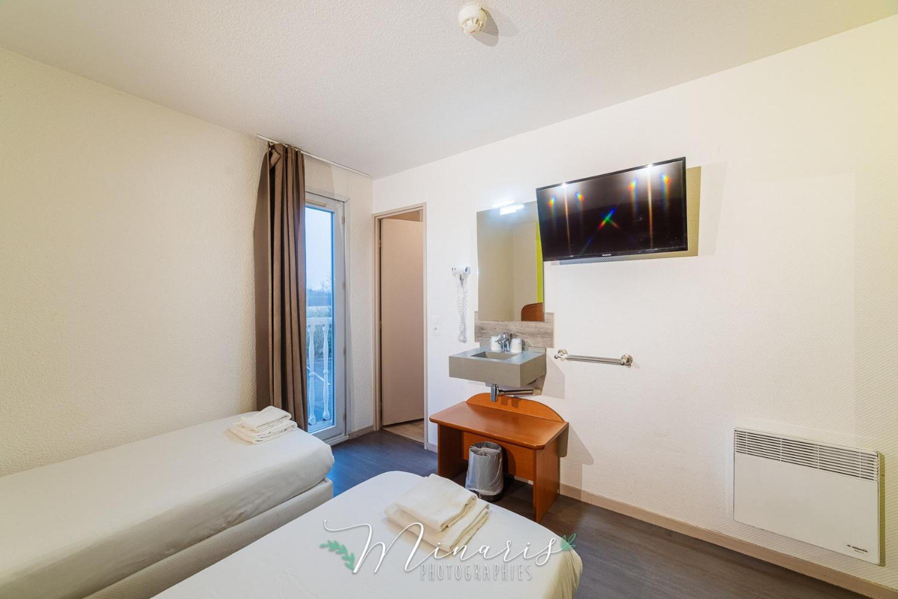 B Hotel Troyes Aeroport La Chapelle-Saint-Luc Ngoại thất bức ảnh