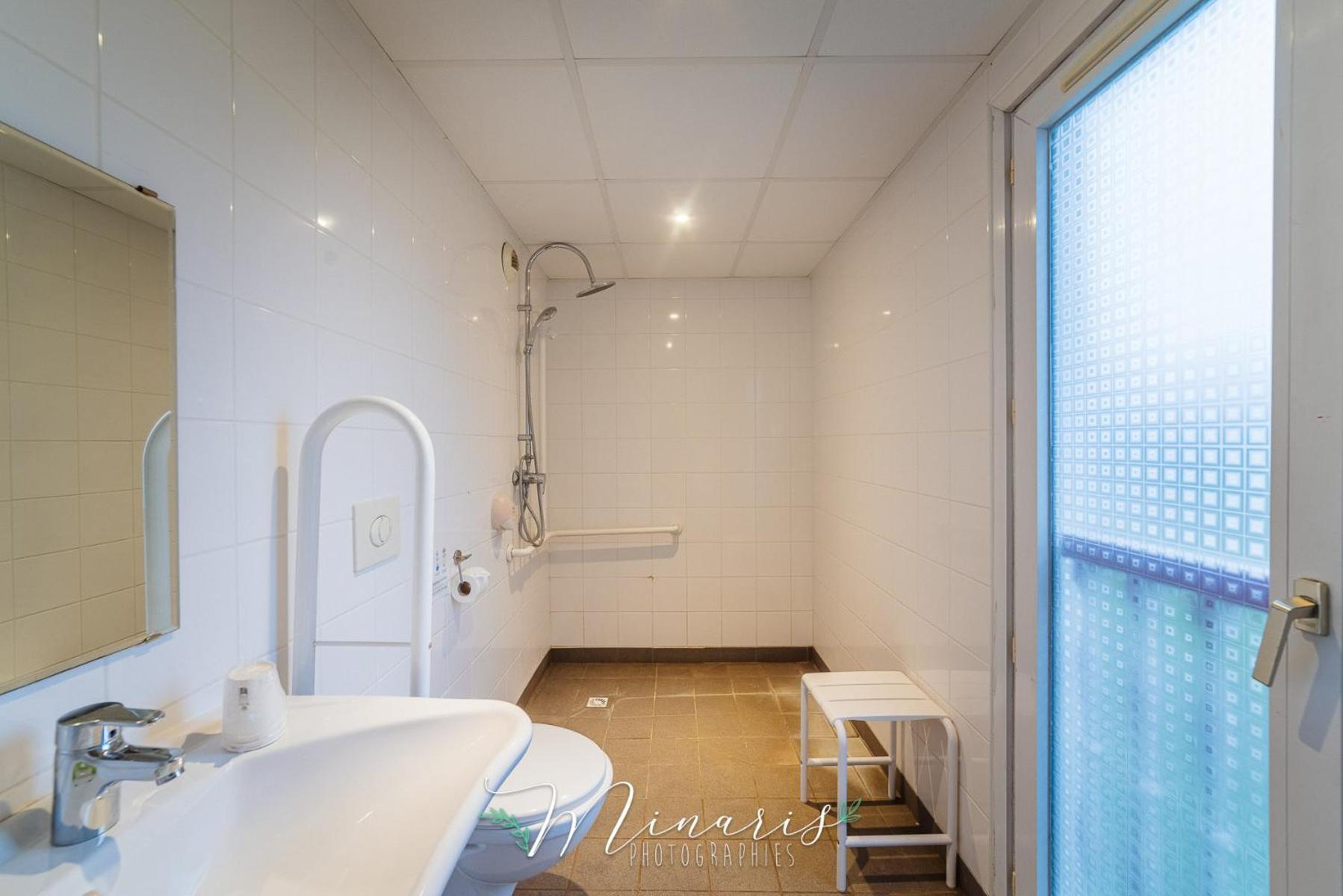 B Hotel Troyes Aeroport La Chapelle-Saint-Luc Ngoại thất bức ảnh